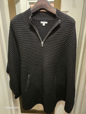 New York & Company Black Ribbed Half-Zip Sweater Knit Cape